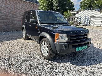 Land Rover Discovery 3  picture 2