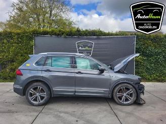 Vrakbiler auto Volkswagen Tiguan Tiguan (AD1), SUV, 2016 1.4 TSI 16V 2016/7