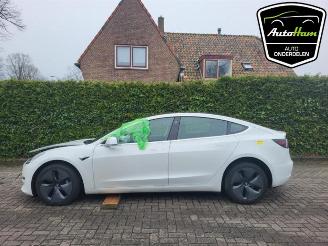 demontáž osobní automobily Tesla Model 3 Model 3, Sedan, 2017 EV AWD 2019/9