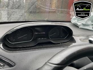 Peugeot 208 208 I (CA/CC/CK/CL), Hatchback, 2012 / 2019 1.0 Vti 12V PureTech picture 10