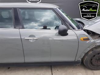 Mini Cooper Mini (F55), Hatchback 5-drs, 2013 1.2 12V One picture 2