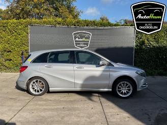 Vrakbiler auto Mercedes B-klasse B (W246), Hatchback, 2011 / 2018 1.6 B-200 BlueEFFICIENCY Turbo 16V 2014/6
