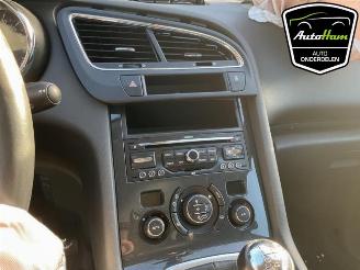 Peugeot 5008 5008 I (0A/0E), MPV, 2009 / 2017 1.6 VTI 16V picture 12