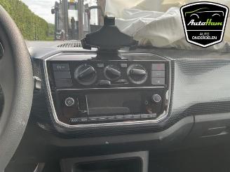 Volkswagen Up! Up! (121), Hatchback, 2011 1.0 MPI 12V picture 15