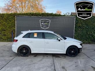 demontáž osobní automobily Audi A3 A3 Sportback (8VA/8VF), Hatchback 5-drs, 2012 / 2020 1.6 TDI Ultra 16V 2015/7