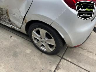 Renault Clio Clio IV (5R), Hatchback 5-drs, 2012 / 2021 0.9 Energy TCE 90 12V picture 12