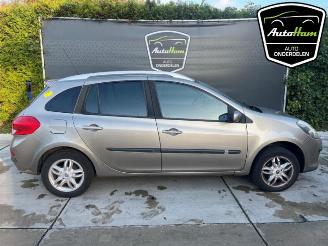 demontáž osobní automobily Renault Clio Clio III Estate/Grandtour (KR), Combi, 2007 / 2014 1.2 16V TCE 100 2008/6