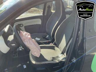 Renault Twingo Twingo III (AH), Hatchback 5-drs, 2014 1.0 SCe 70 12V picture 17