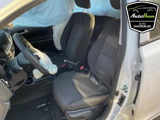 Kia Picanto Picanto (JA), Hatchback, 2017 1.0 DPI 12V picture 16