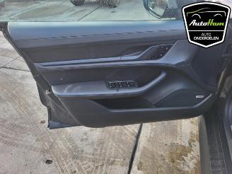 Porsche Taycan Taycan (Y1A), Sedan, 2019 4S picture 18