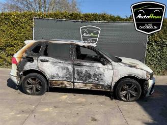 Vrakbiler auto Volkswagen Tiguan Tiguan (AD1), SUV, 2016 / 2024 2.0 TSI 16V 4Motion 2016/6