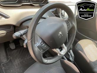 Peugeot 208 208 I (CA/CC/CK/CL), Hatchback, 2012 / 2019 1.2 Vti 12V PureTech 82 picture 18