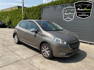 Peugeot 208 208 I (CA/CC/CK/CL), Hatchback, 2012 / 2019 1.2 Vti 12V PureTech 82 picture 2