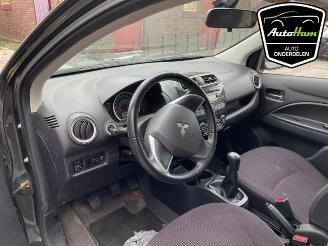 Mitsubishi Space-star Space Star (A0), Hatchback, 2012 1.2 12V picture 18