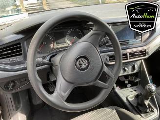 Volkswagen Polo Polo VI (AW1), Hatchback 5-drs, 2017 1.0 12V BlueMotion Technology picture 10