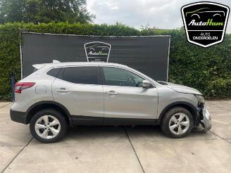 rozbiórka samochody osobowe Nissan Qashqai Qashqai (J11), SUV, 2013 1.3 DIG-T 160 16V 2019/7