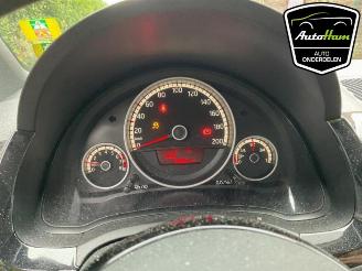 Volkswagen Up! Up! (121), Hatchback, 2011 1.0 12V 60 picture 14