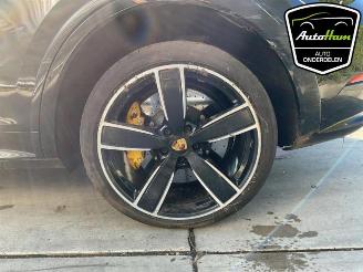 Porsche Cayenne Cayenne III (9YA), SUV, 2017 3.0 V6 24V Turbo E-Hybrid picture 15