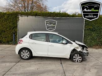 Démontage voiture Peugeot 208 208 I (CA/CC/CK/CL), Hatchback, 2012 / 2019 1.0 Vti 12V PureTech 2013/10