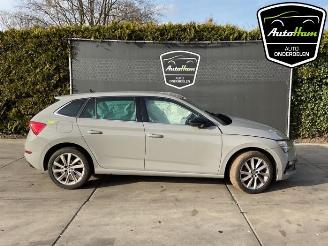 Vrakbiler auto Skoda Scala Scala, Hatchback 5-drs, 2019 1.6 TDI 2019/7