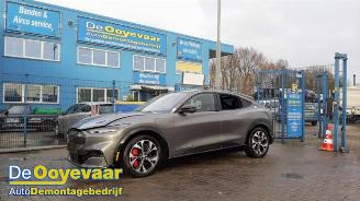 rozbiórka samochody osobowe Ford Mustang Mach-e Mustang Mach-E, SUV, 2020 98kWh AWD 2021/5