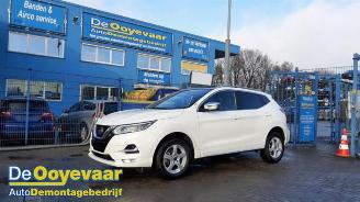 Vrakbiler auto Nissan Qashqai Qashqai (J11), SUV, 2013 1.3 DIG-T 140 16V 2020/7