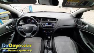 Hyundai I-20 i20 (GBB), Hatchback, 2014 / 2020 1.4i 16V picture 2