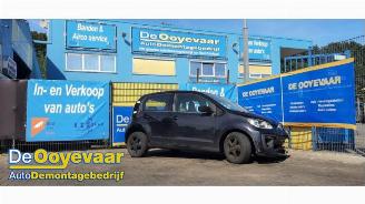 Auto da rottamare Volkswagen Up! Up! (121), Hatchback, 2011 1.0 12V 60 2018/1