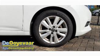 Nissan Micra Micra (K14), Hatchback, 2016 / 2024 1.0 IG-T 100 picture 4