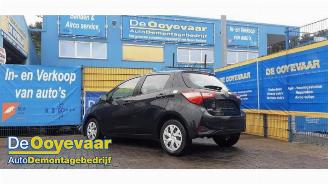 Coche siniestrado Toyota Yaris Yaris III (P13), Hatchback, 2010 / 2020 1.0 12V VVT-i 2018/2