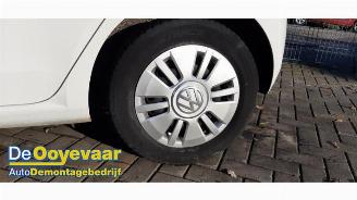 Volkswagen Up! Up! (121), Hatchback, 2011 1.0 12V 60 picture 3