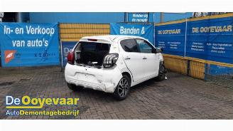 Peugeot 108 108, Hatchback, 2014 1.0 12V picture 4