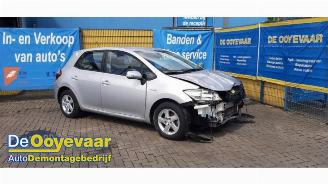 Toyota Auris Auris (E15), Hatchback, 2006 / 2012 1.8 16V HSD Full Hybrid picture 5