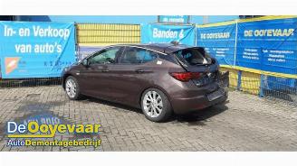 demontáž osobní automobily Opel Astra Astra K, Hatchback 5-drs, 2015 / 2022 1.0 Turbo 12V 2017/8
