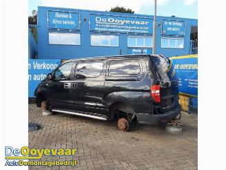 demontáž osobní automobily Hyundai H-300 H-300, Van, 2008 2.5 CRDi 2010/7