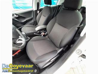 Peugeot 208 208 I (CA/CC/CK/CL), Hatchback, 2012 / 2019 1.2 Vti 12V PureTech picture 6