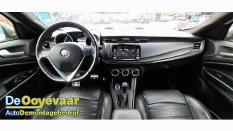 Alfa Romeo Giulietta Giulietta (940), Hatchback, 2010 / 2020 1.4 TB 16V MultiAir picture 2