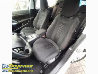 Peugeot 308 308 (L3/L8/LB/LH/LP), Hatchback 5-drs, 2013 / 2021 1.2 12V e-THP PureTech 110 picture 8