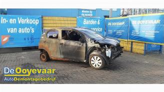 Peugeot 108 108, Hatchback, 2014 1.0 12V VVT-i picture 4