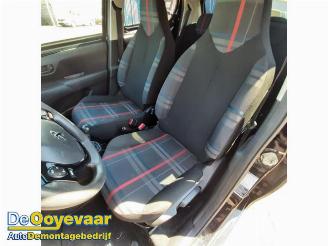 Peugeot 108 108, Hatchback, 2014 1.0 12V picture 8