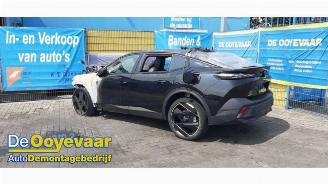 demontáž osobní automobily Peugeot 408 408, Liftback, 2022 1.6 16V HYbrid 225 2023/6