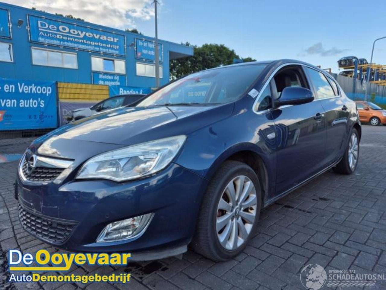 Opel Astra Astra J (PC6/PD6/PE6/PF6), Hatchback 5-drs, 2009 / 2015 1.4 Turbo 16V