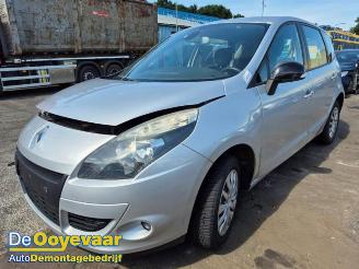 Dezmembrări autoturisme Renault Scenic Scenic III (JZ), MPV, 2009 / 2016 2.0 16V CVT 2012/1