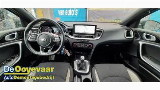 Kia Cee d Ceed Sportswagon (CDF), Combi 5-drs, 2018 1.0i T-GDi 12V picture 2