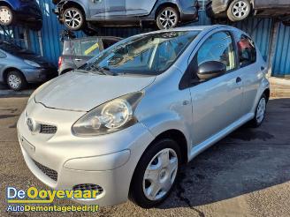 Sloopauto Toyota Aygo Aygo (B10), Hatchback, 2005 / 2014 1.0 12V VVT-i 2010/9