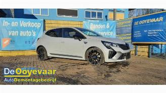 Démontage voiture Renault Clio Clio V (RJAB), Hatchback 5-drs, 2019 1.6 E-Tech 145 16V 2024/7