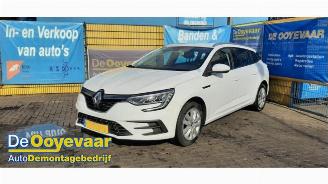 Renault Mégane Megane IV Estate (RFBK), Combi 5-drs, 2016 1.0 TCE picture 4