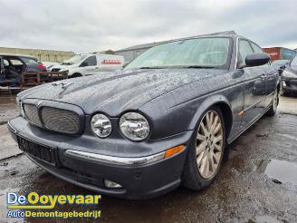 Coche siniestrado Jaguar XJ XJ (X350), Sedan, 2003 / 2009 6 3.0 V6 24V 2005/10