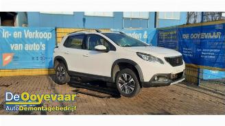 Salvage car Peugeot 2008 2008 (CU), MPV, 2013 / 2019 1.2 12V e-THP PureTech 110 2017/6
