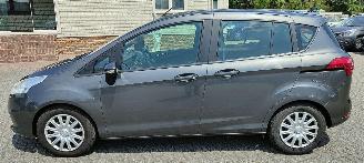 Ford B-Max Ford B-Max 1,0 EcoBoost 74kW S/S Cool & Connect picture 2